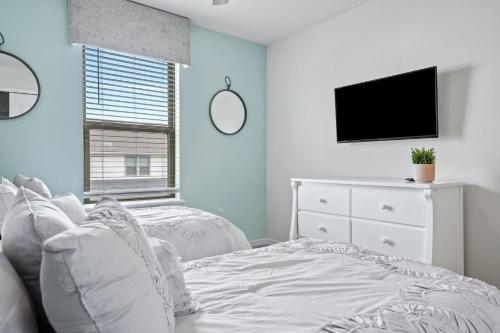 Beautiful 5 Star Townhome with Private Pool on Windsor at Westside Orlando Townhome 5397 - image 4