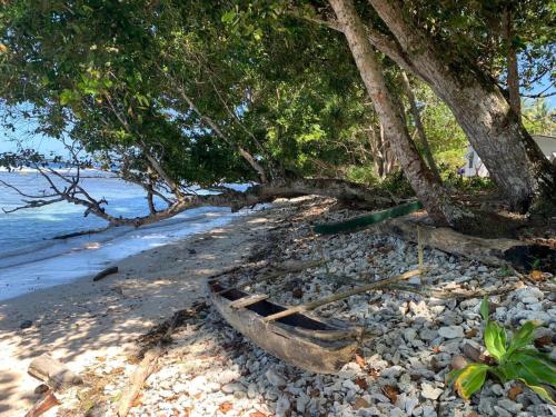 . Miom Hamlet - Camping and Recreational Site, in Kavieng