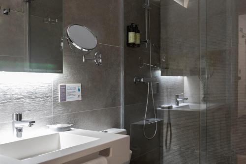 Woohoo Rooms Chueca - image 3
