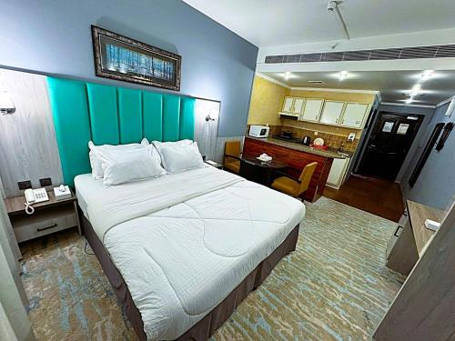 Hafez Hotel Apartments - Al Ras Metro Station - image 2