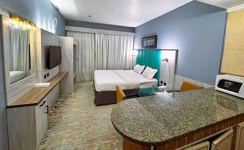 Hafez Hotel Apartments - Al Ras Metro Station - image 4