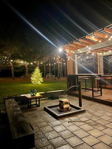 Varanda/terraço, Baldones dabas retrīts - Exclusive holiday house near Riga jacuzzi sauna extra cost (Baldones dabas retrits - Exclusive holiday house near Riga jacuzzi sauna extra cost) in Pulkarne