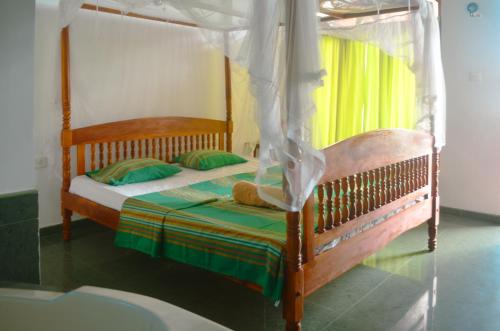 Deluxe Double Room image 9