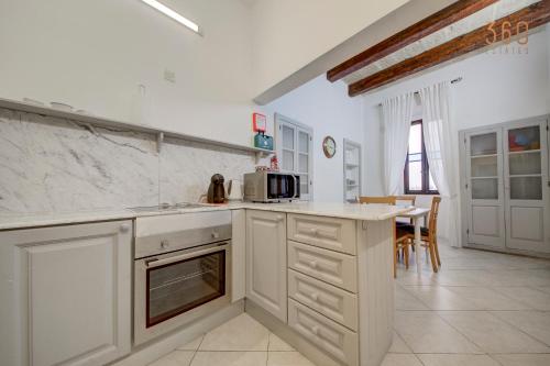 Unique seafront Loft overlooking Valletta's views by 360 Estates, Valletta (photo 9)