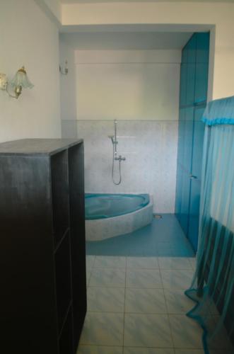 Budget Double Room image 4