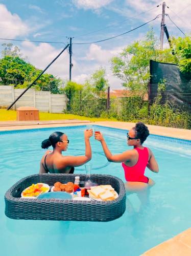 Dumabezwe Guest House in Tugela Mouth