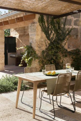 Can Cunso 18 piscina barbacoa estilo y confort Can Cunso 18 piscina barbacoa estilo y confort