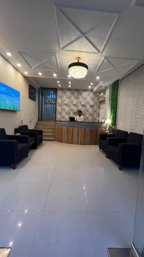 Park View Hotel Gulberg - image 5