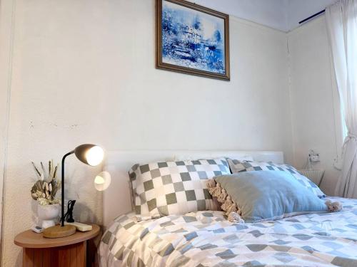 The Cactus View Room Train Staion in Clayton