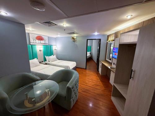 Hafez Hotel Apartments - Al Ras Metro Station - image 10