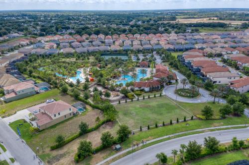 Perfect 7 Bedroom Villa on Solterra Resort Orlando Villa 5717 - image 5