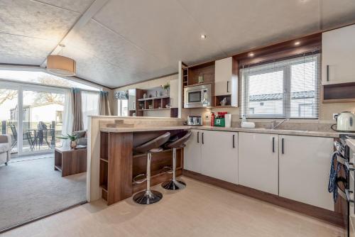 Lodge No 39 - Stewart's Resort Cameron