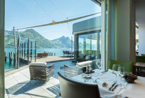 酒吧/高級酒吧, Hotel Nidwaldnerhof directly on the lake, Swiss Quality in 貝肯雷特