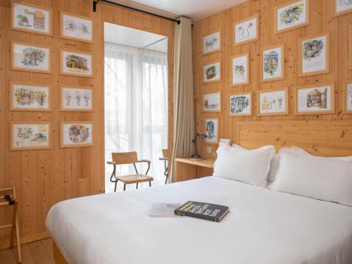 room detail thumbnail 1