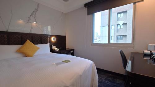 Standard Double Room room in Hub Hotel-Zhongshan