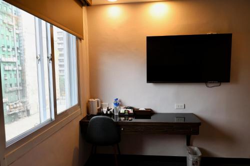 Standard Double Room image 4