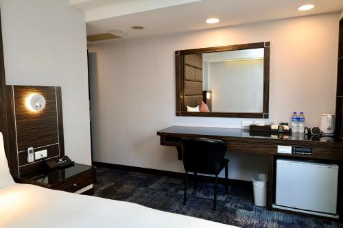 Superior Double Room image 6