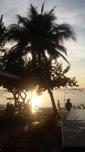 Relax Inn near Ban Phe Market