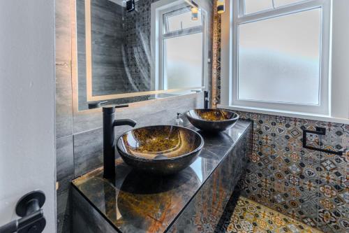 Wembley London lovely 6 bed House sleeps up to 14, Londra (foto 8)