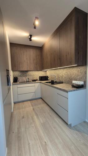 Luxurious Vanilla Apartment, self check-in 24h, parking, air-conditioning