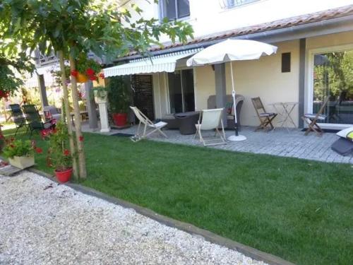 Appartement cosy à Latresne avec terrasse et jacuzzi - 25 m² Appartement cosy à Latresne avec terrasse et jacuzzi - 25 m²