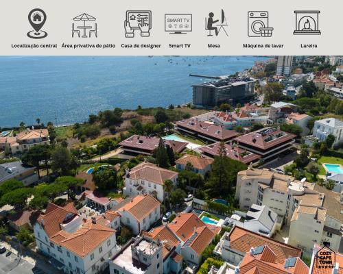 Cascais townhouse with sea views 2 minutes from beach gîte à louer Praia dos Estoris