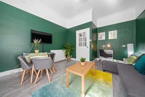 Central Kirkintilloch 2 Bed App in Észak-Glasgow