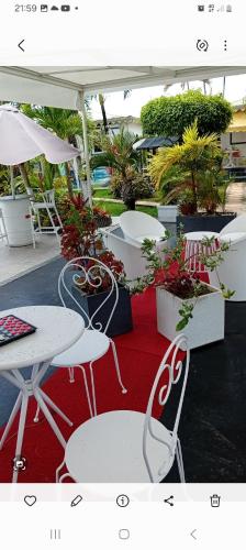 La Sainte Rosienne pomme cannelle in סיינט רוז