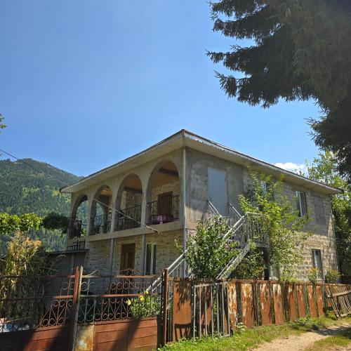 10 Valley, Khulo