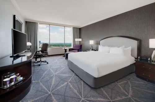 King Room image 3