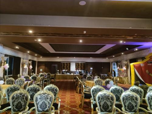 Banketisaal, TGN SUITS - HOTEL near Raipuri lennujaam