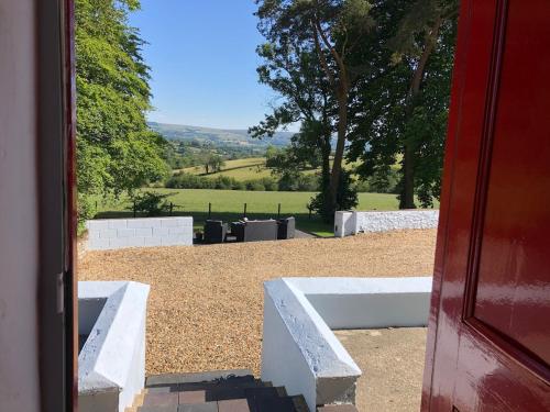 Skats, Secluded farmhouse with views in Llanwenog