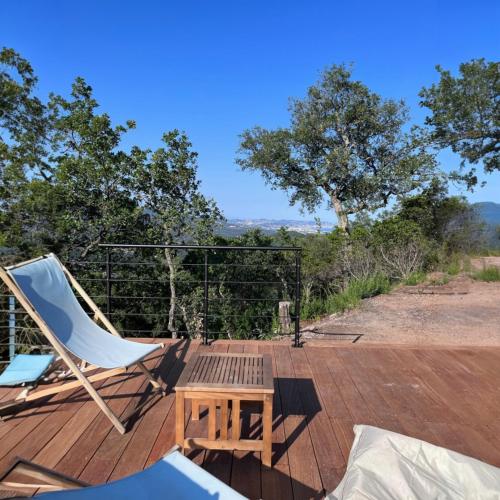 Balcony/terrace, Villa independante dans un domaine prive 25 minutes de Cannes in Parc Residentiel de l'Esterel