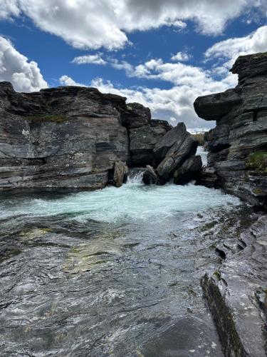 Koselig hytte med uthus på vakre Dovrefjell (Koselig hytte med uthus pa vakre Dovrefjell) in Valasjo