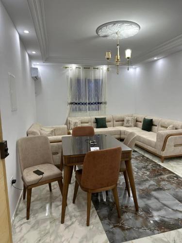 Formidable espace S4 1étage (Formidable espace S4 1etage) in Hiboun