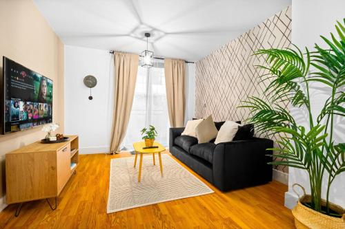 Central Apartment - Chinatown - Private Balcony - Secure Parking - Netflix - Wifi - 14A, Birmingham (fotografie 2)