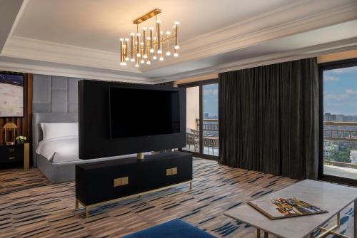 Prestige Suite, 1 King Bed, Nile View, Club Millesime Access