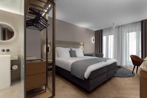 The Market Hotel - image 8