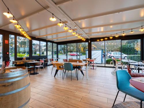 ห้องอาหาร, B&B HOTEL Orleans Nord Saran in ซาแรน