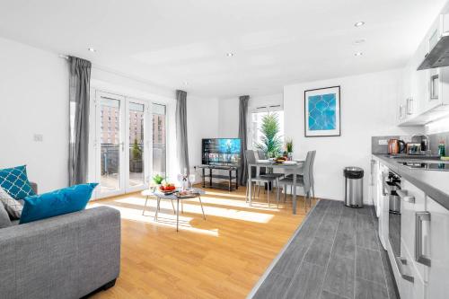 Stylish 2 Bedroom Apartment - City Centre - Large Balcony - Secure Parking 1001M, Birmingham (fotografie 2)