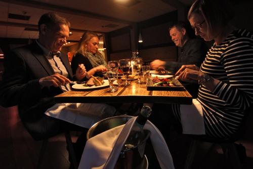 瓦拉斯卡尔夫酒店