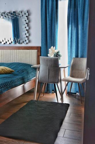 Studio Apartment with King Bed