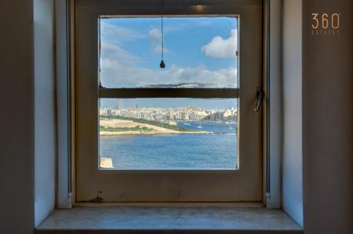 Duplex penthouse in Valletta with Terrace Views by 360 Estates, La Valette (photo 4)