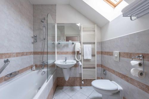 St Wenceslas House - image 12