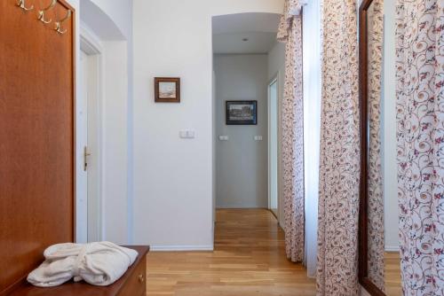 St Wenceslas House - image 13