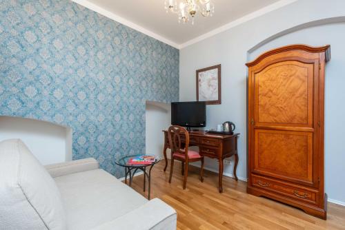 St Wenceslas House - image 8