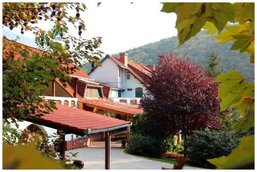 Entrance, Hetenyi Apartmanhaz es Birtok in Mecseknadasd