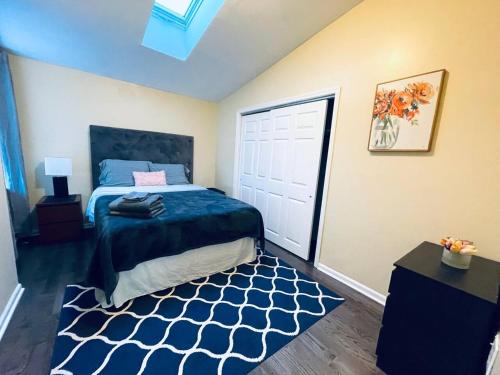 Cozy 1BD Apt - Magic Garden in Center City detail