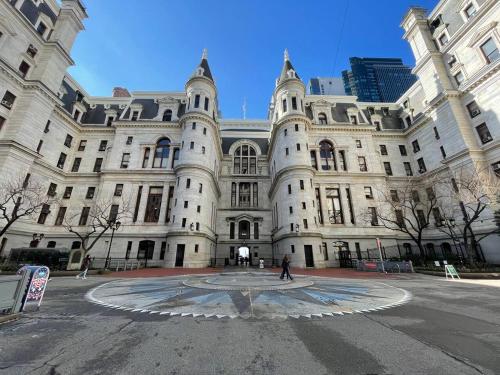 Rittenhouse Square near Kimmel Center 1BD Suite Rittenhouse Square near Kimmel Center 1BD Suite