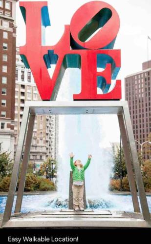 Rittenhouse Square near Kimmel Center 1BD Suite Rittenhouse Square near Kimmel Center 1BD Suite